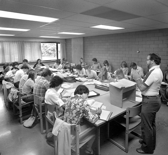 Dr. Roman Dubinski lectures a class in Hagey Hall on June 24, 1981. Among Dr. Dubinski's publications is English Religious Poetry Printed 1477-1640: A Chronological Bibliography with Indexes.
